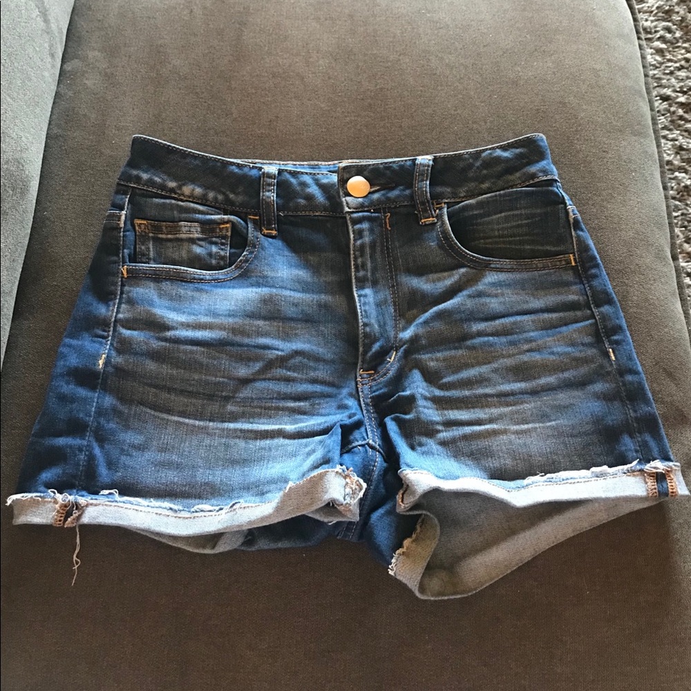 High-waisted jean shorts